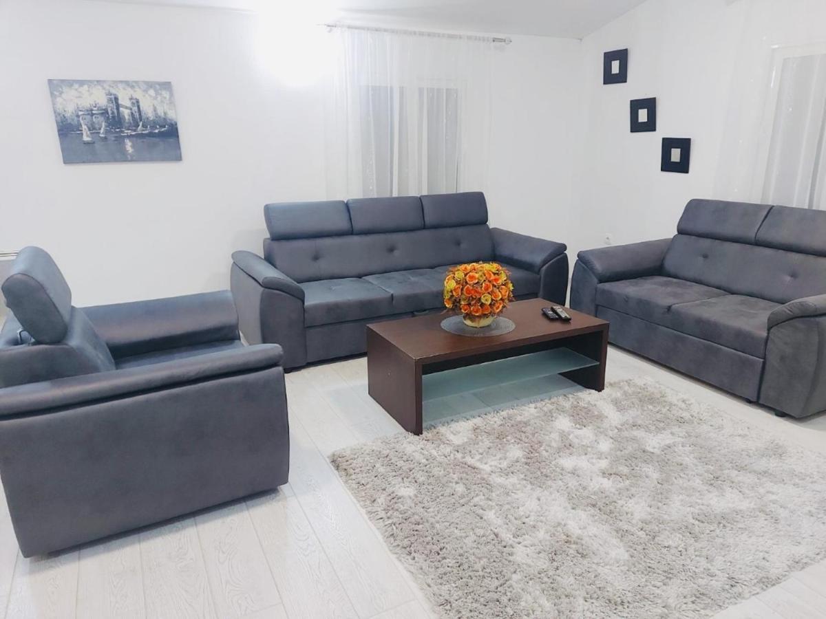 Apartman Mona 波德戈里察 外观 照片