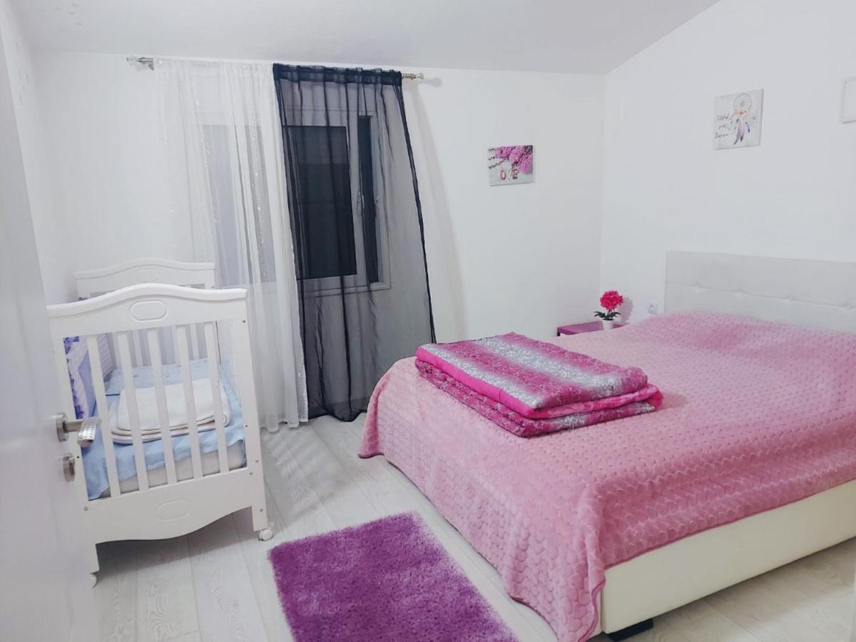 Apartman Mona 波德戈里察 外观 照片
